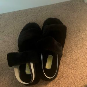Mata Shoes- black cuddle slippers